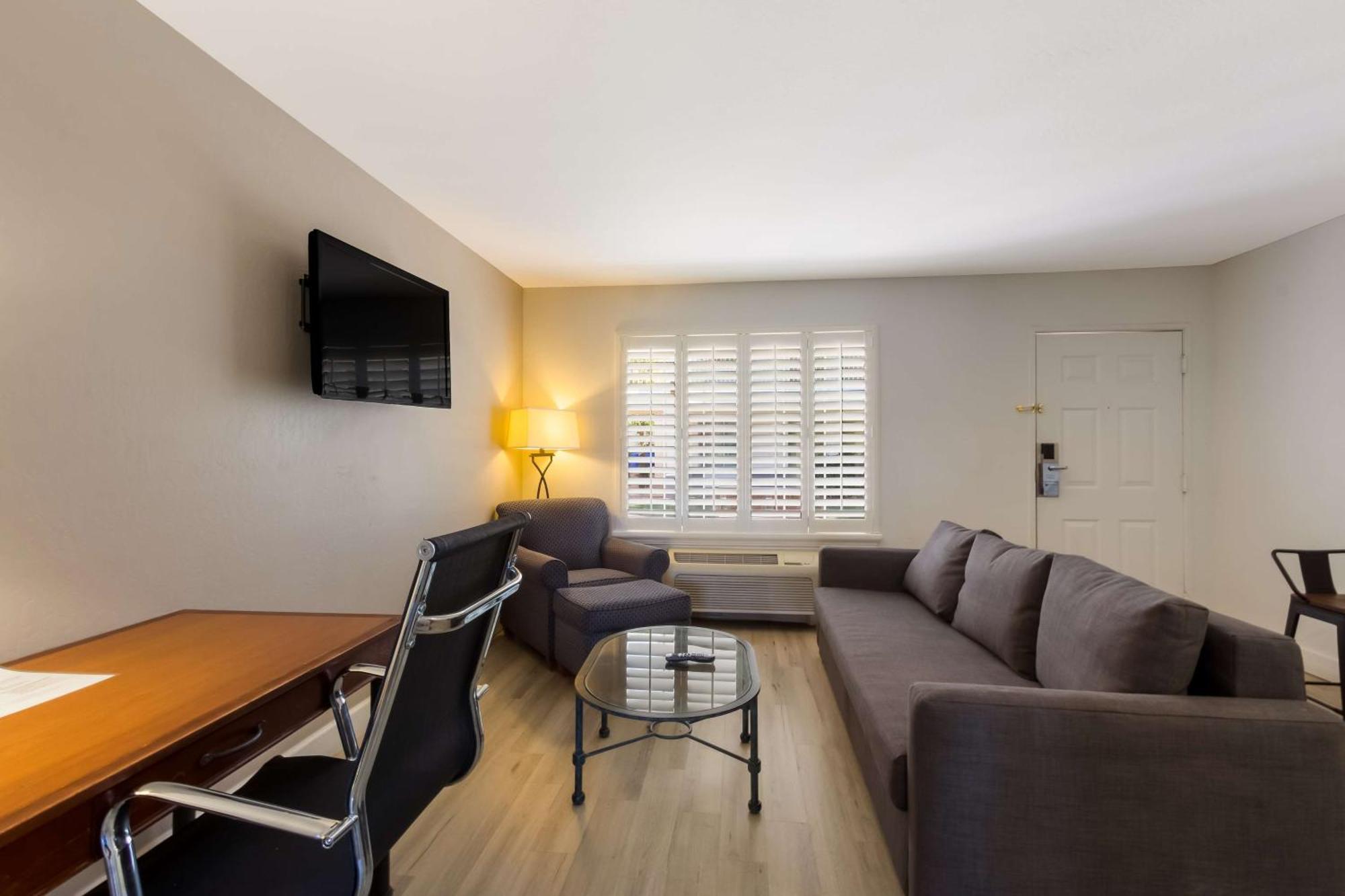 Surestay Plus Hotel By Best Western Tempe University 외부 사진