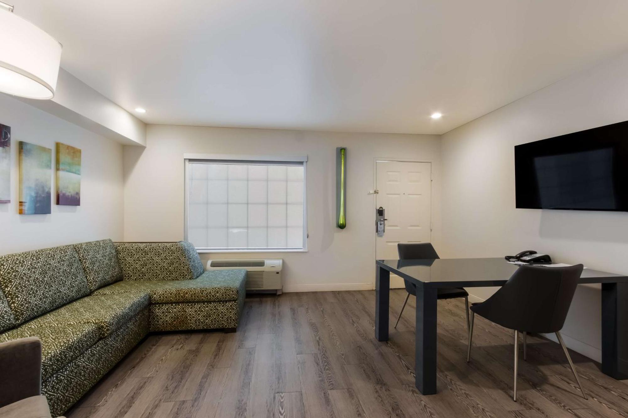 Surestay Plus Hotel By Best Western Tempe University 외부 사진